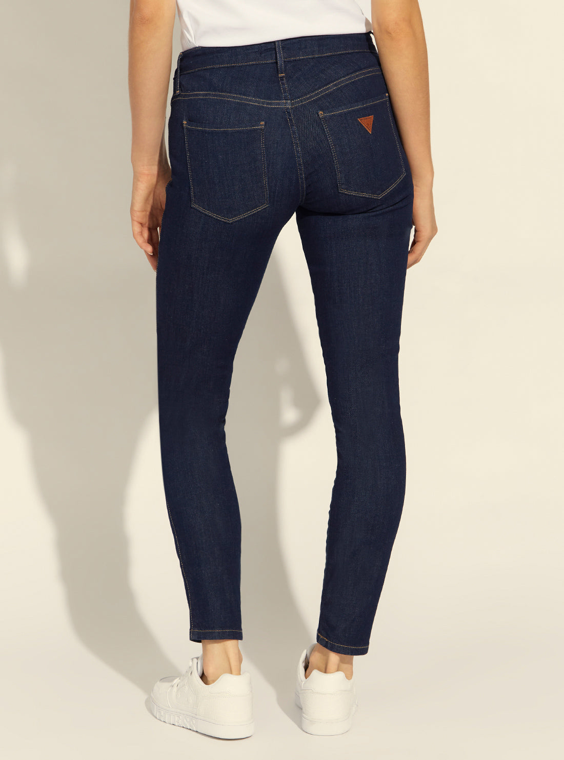 Low-Rise Sexy Curve Denim Jeans in Balea Wash Low-Rise Sexy Curve Denim Jeans in Balea Wash